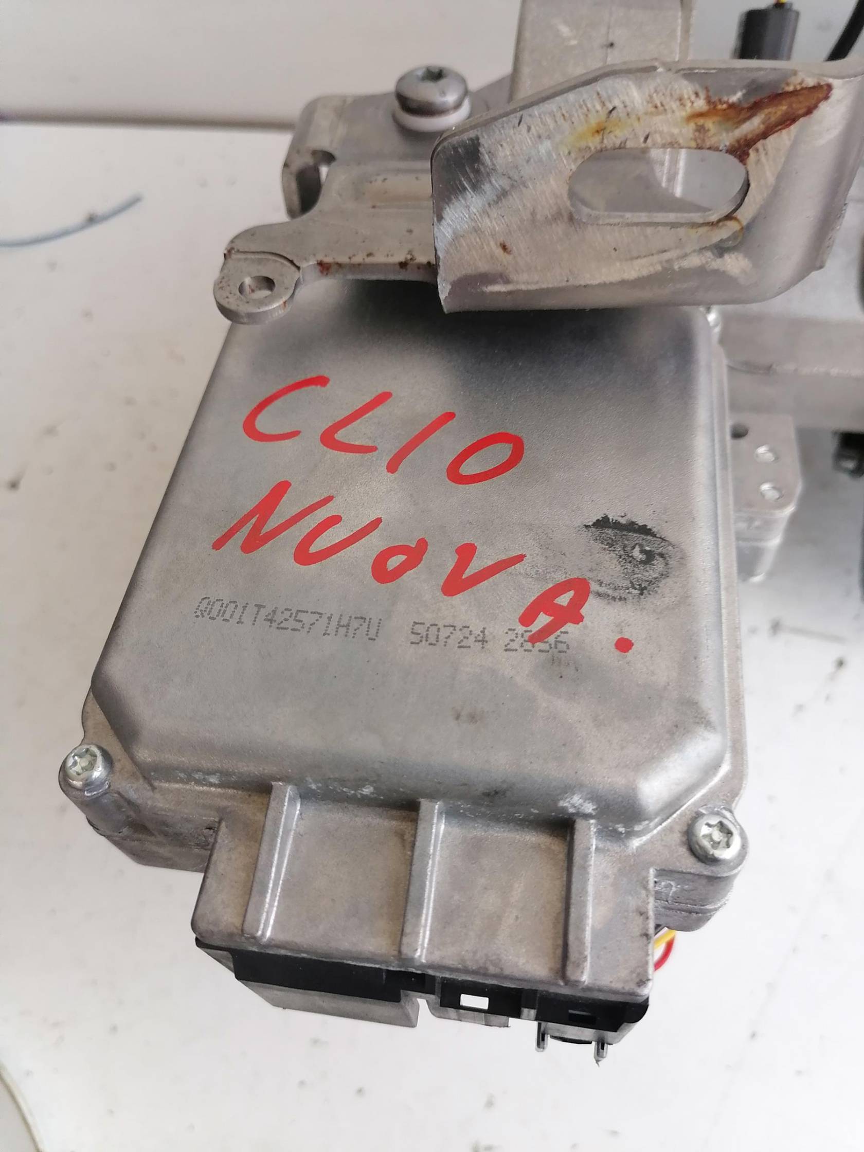 Servosterzo elettronico